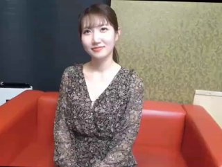 Má kế và cậu con anh xã thiếu thốn tình thương
