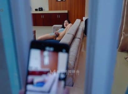 "Cô này tên Đỗ Bích Ngọc sn1990 quê Hạ Long Quảng Ninh hiện tại đang sinh sống và làm việc ở Hà Nội hiện đang nợ tôi một khoản tiền và Giờ cô ấy đã chặn hết mọi liên lạc với tôi và bùng tiền tôi, số tiền tuy không nhiều nhưng đó là những gì mà tôi đã cố gắng bao năm nay mà giờ cô ta lại đối xử với tôi nv, giờ tôi sẽ cho mọi thứ ra cho mọi người thấy bộ mặt của cô ta là Thạc Sĩ tâm lý học"