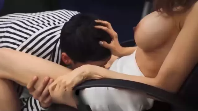 Phang tê bướm em tây lồn rộng căm trổ cá tínhu